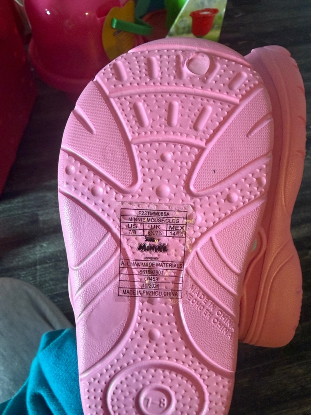 Disney Pink Kids Clog Sandals with Minnie & Daisy Graphics - Picture 3 of 3